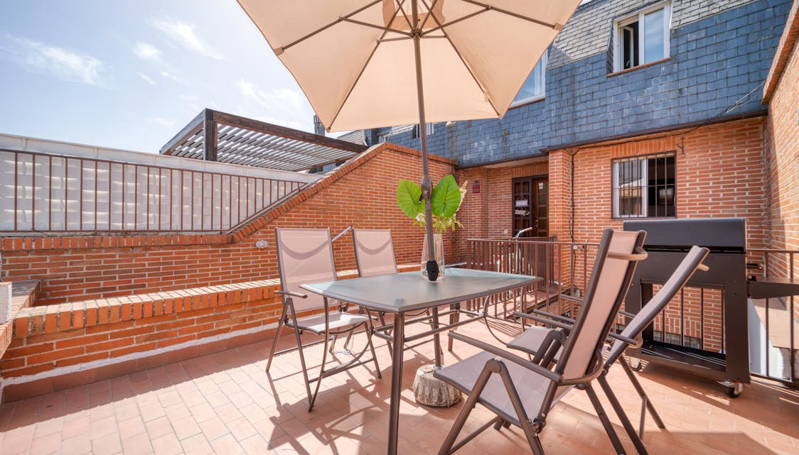 Creëer een Luxe Buitenruimte met Hoogwaardige Tuinmeubels